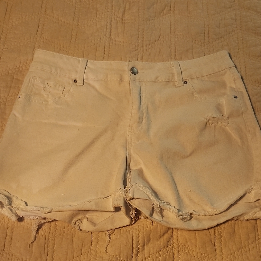 Time and Tru Cream Jean Shorts